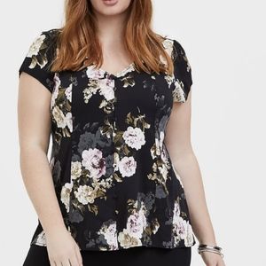 Torrid floral stretch Challis lace up back blouse